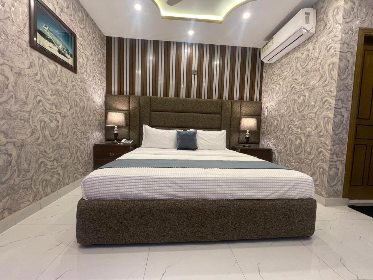 Hotel Croydon International ราวัลปินดี ภายนอก รูปภาพ