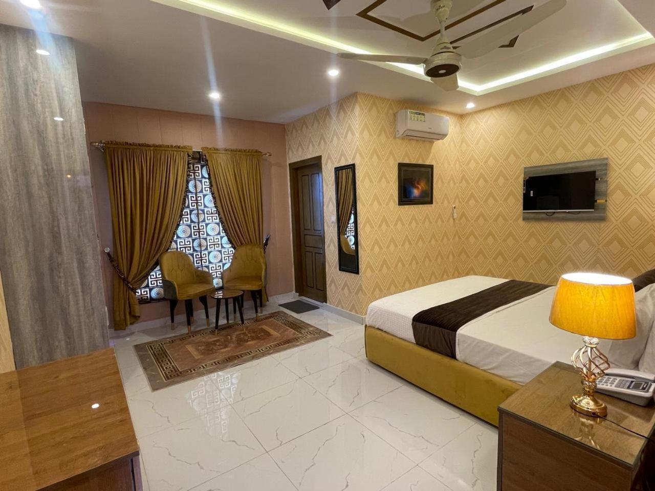Hotel Croydon International ราวัลปินดี ภายนอก รูปภาพ