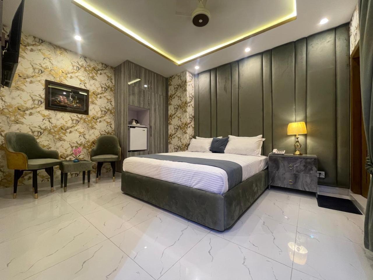 Hotel Croydon International ราวัลปินดี ภายนอก รูปภาพ