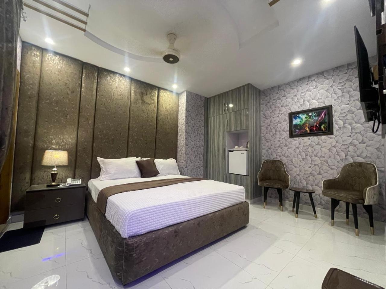 Hotel Croydon International ราวัลปินดี ภายนอก รูปภาพ
